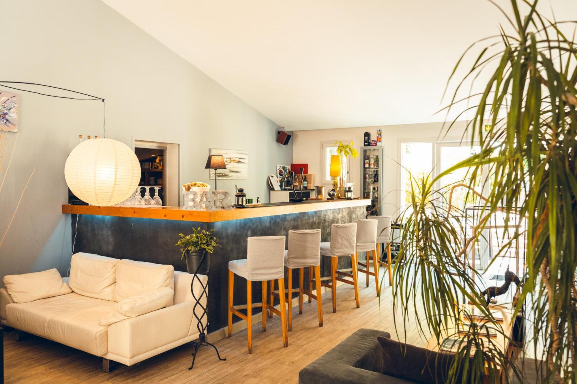 Logis Hotel La Magnanerie - Cote Bistro Aubignosc Dış mekan fotoğraf
